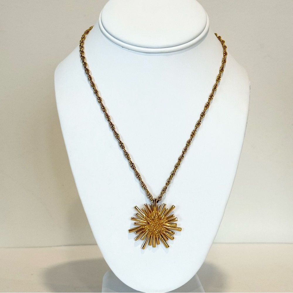 Vintage Monet MCM Starburst Atomic Burst Pendant 18” Chain Necklace Gold Tone
